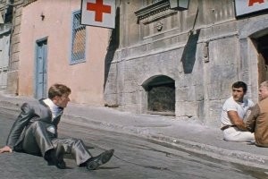 Если вы поскользнулись и упали, нужно громко и внятно сказать Шьёрт побъери...
