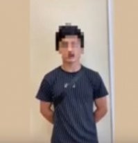 Мать моя женщина, что они ему с лицом сделали?