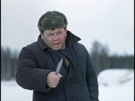 В Китае сухогруз столкнулся с доком и утопил береговой кран