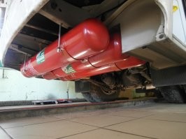 Как раз под полом их часто и ставят.