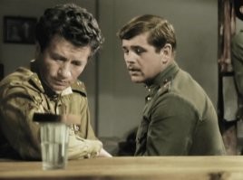 Герой! Настоящий!!! Ну, а слова "за пацанов" говорят о том, что гибнут пацаны (((