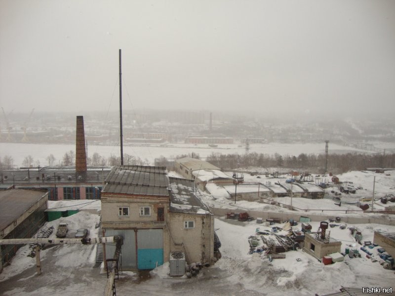 .
Никогда не забуду мою командировку в Совгавань в 2010-м году. Гостиницу "Совгавань", автостоянку за 200 рублей/ночь, ПСП Совгаваньский Завод ЖБИ и его владельца (сына мэра Совгавани), маяки в Ванино и дорогу, поражающую красотой окружающей природы, деревянными мостами и кусочками америки (асфальтом), изредка попадающимися на нашем пути.

Когда-нибудь, надеюсь повторить своё путешествие!

.