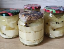 А я на зиму ставлю - хорошая закуска :)