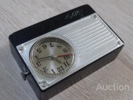 а будильник то такой, оказывается, при ссср тоже клонирован был.