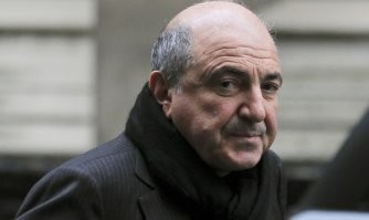 через тернии к звёздам даже в реальность проникли.