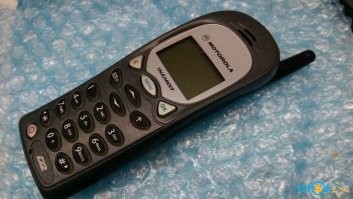 вот моя моторола, была куплена в 2001 году...