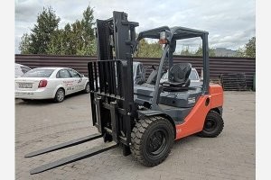 пусть купит себе погрузчик а ребёнка оставит в покое