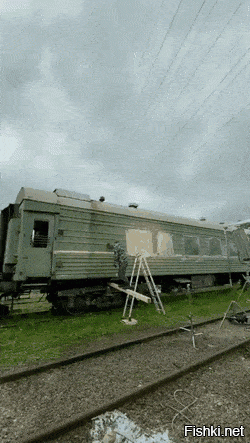 Да-да. 
Тоже подумалось про "дембельский поезд".