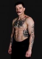 А могли бы просто Виктора Блуда взять...