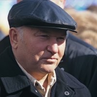 Откуда выражение "Метр с кепкой"?