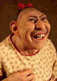 Неправда, вот самый красивый мужчина на свете.