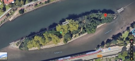 Похоже что в этом полугодии остров принадлежит Испании. Интересно, через полгода граница на гугл-мап изменится?