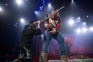 Посчастливилось побывать на концерте мэйденов. Ради этого специально ездил в Таллин. Потрясающее зрелище. Практически каждой песне сопровождался какой-то номер: то самолет летал над сценой, то огромный Эдди дрался с Брюсом на мечах и т.д. 

Надеюсь, что когда-нибудь еще удастся попасть на их концерт. Например, в Барселоне в следующем году.

Your time will come!