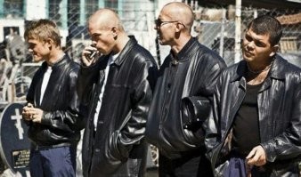 Фотоархив не полон. Без таких фото, не появляется понимания эпохи))).