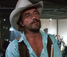 "Урок номер 4. Никогда не играй на деньги, не заключай пари, если не сможешь потом заплатить за проигрыш".  Мальборо из х/ф "Харлей Дэвидсон и ковбой Мальборо"