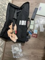 Какой-то вброс! Хоть я и очень ненавижу любых представителей мусорского состава, но...
"Огнестрельное оружие, которое хранилось вне специального сейфа"
На картинке охолощенка!


"Золотые часы и многочисленные драгоценности"
Это не часы, а говно из перехода по 10р за кило.


"Коллекция ножей"
Вот тут ваще в осадок выпал... Просто коллекция... дома... даже не номерные.


Аффтар пипец мудак!
Нагнетаешь - так нагнетай с умом!