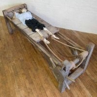 Дыбу давным-давно придумали. Зачем усложнять?