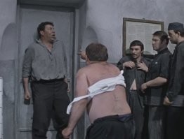 Зачем самка богомола съедает самца?