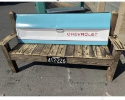 Блин, офигенная вещь ! Я бы купил. Тем более что к марке Шевроле давно питаю тёплые чувства (довольно долго владел Шеви Тахо)