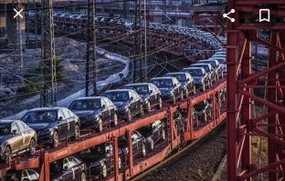 Европа очень плотная и логистика бешаная по объёмам, поэтому используют все, как грузовики, так и железную дорогу на всю катушку.