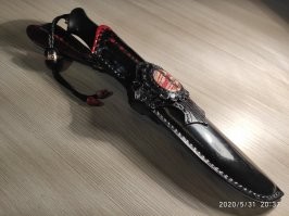 Клинок не мой. А все остальное сам, без станков.