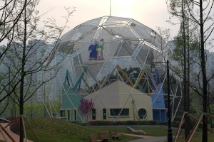 Просто туалет в маленьком парке, Инчхон.