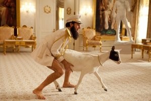 Фильм "Диктатор", саши барона коэна (борат, брюно, али джи), 2012 год. Я прям тащюсь с этого дибилизма.