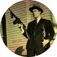 Забыл главный атрибут из тех "святых 30-х"