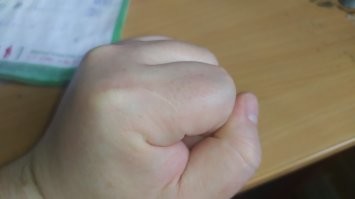 слабаки. хлеб резать не умеете. вот я занимался гораздо более сложным процессом.