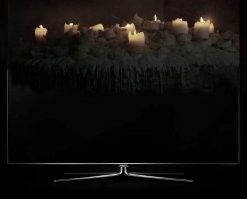 "А телевизор мы и при свечах посмотрим, это даже романтичнее))" 

Ага! Красиво! 

"В полумраке, немного разбавленном трепещущим светом пламени свечи, с мрачной суровостью проглядывал прямоугольник потухшего экрана телевизора. 
Он притягивал к себе взгляд, подобно черной дыре, притягивающей к себе фотоны света, что неосторожно приблизились к ней. 
Казалось, что в его глубинах пряталась неразгаданная тайна.  
Но тьма надёжно укутала её, и не позволяла даже прикоснуться.  (С)