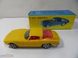 Были у меня парочка подобных, Iso Grifo, правда, поменьше, такие: