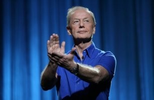 Насмотрятся своих реслингов, а потом драться так же пытаются...