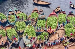 Жалкое подобие и неповторимый оригинал.