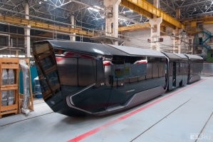 как? он ещё и плавает? про вертикальный взлёт даже упоминать страшно...