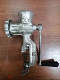 Переживёт ядерную войну.