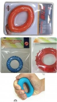 Вполне возможно, что девушка, после травмы, руку разрабатывает.