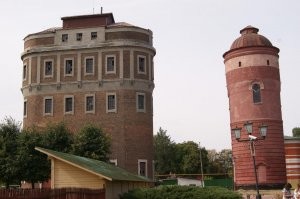 А у нас круглая рухнула, а овальная пока стоит.