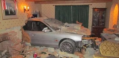 "Пойду на диване полежу."

Знаешь, могут и там достать...