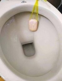 ну а что, по второму назначению - мочалка, сразу с мылом. э-экономия))