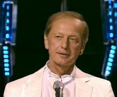 10+ лбов и не в один не пришла мысль "дёрнуть" или пару знаков под колёса подложить?
Есть подходящая озвучка ...