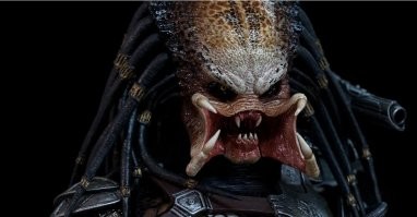 В "хищнике" главный герой сохраняется во всех сериях.
В "кошмаре на улице вязов" - тоже.
Меняются антогонисты главного героя.