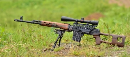 Подозреваемый в убийстве трех человек и нападении на отдел полиции найден и задержан