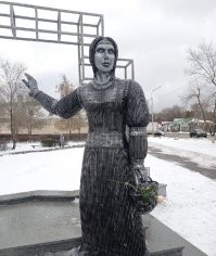 Да ладно! Цветочки, капельки, головоломки ... Для неженок.
Если художники включают своё воображение по полной, то у него получается что-то действительно невероятное. И удивительное.