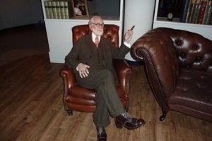 У меня проблемы с негритянскими женщинами
------------------
Хочешь поговорить об этом?