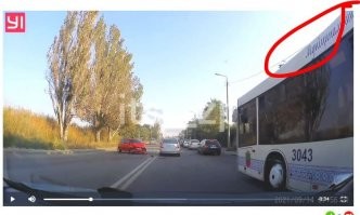 а это точно в лондоне? 
какие интересные надписи на лондонских автобусах и движение правостороннее