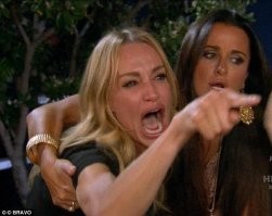 Наша реальность точно сломана полностью и этот пост тому полное подтверждение