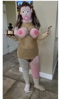 Лолита озвучила, какого размера пенсия Пугачевой