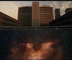 В Константине есть ещё одна интересная деталь перевернуты крест на здании в аду