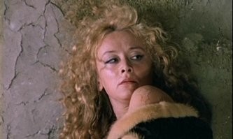 Любопытно, это что ж за "шторм" такой был, что после него лилию набили?