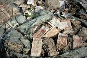 Барыги тоже пострадали. И конкретно цыгане. Я, во время Павловской реформы ездил к цыганам покупал полтинники и сотки - курс был хорош а денег у тружеников и пролетариев табора - очень много.